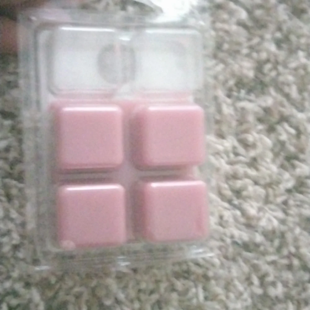Candle - Picture 1 of 2